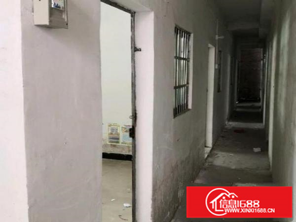 茶山原房东铁皮厂房出租无公摊送一百多平方小院子