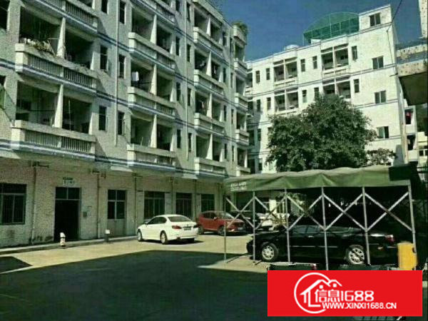 龙岗平湖独院二楼1500平米带装修/分租