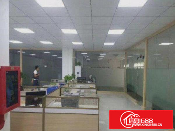 平湖上木古工业区楼上带装修厂房800平低价直租