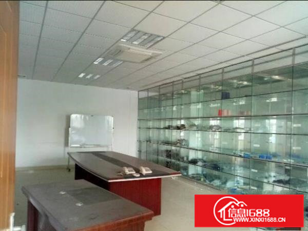 常平独院厂房分租一楼700平方米有现成办公室