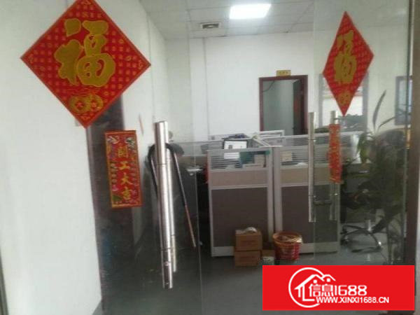 龙岗区坪地原房东楼上380平精装厂房出租