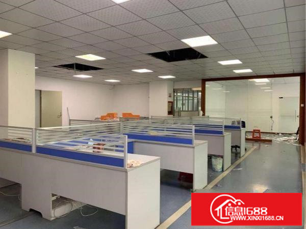 龙岗区坪山宝山工业园，一楼500方招租，不接受污染行业。