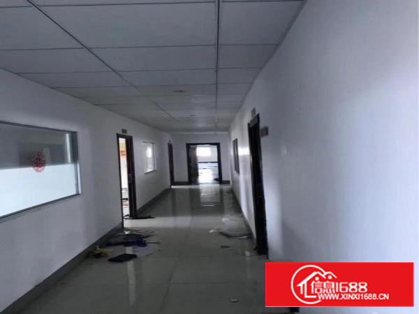 横岗新出楼上2000平方带装修厂房出租