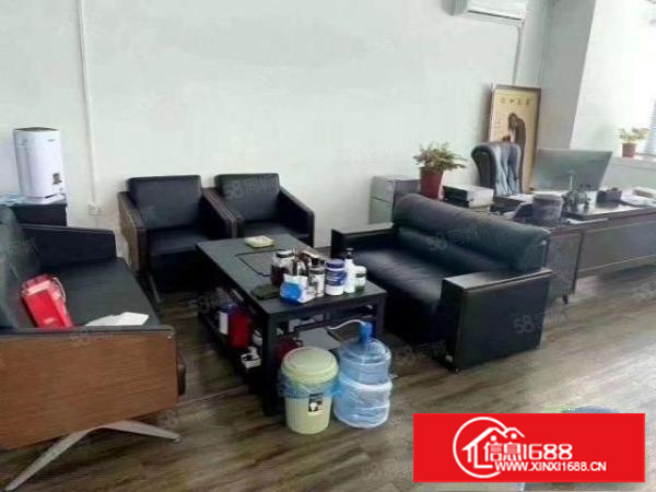 凤岗雁田布心成熟园区内空地超大楼上现成装修550平方厂房出租