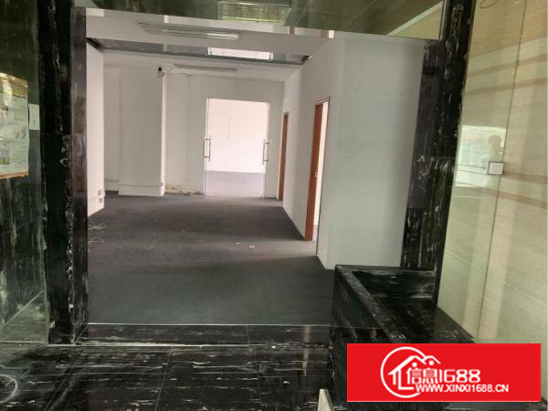 横岗街道办附近700平方精装修厂房出租