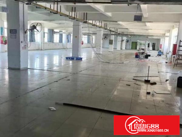 一共四层每层2400平方