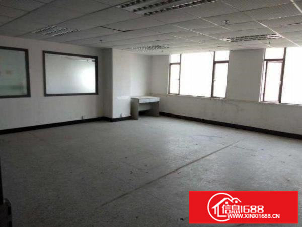 横岗188工业园新出楼上300平精装修厂房出租
