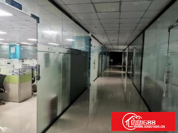 光明新区龙大高速出口楼上整层豪华装修2000平方厂房出租.