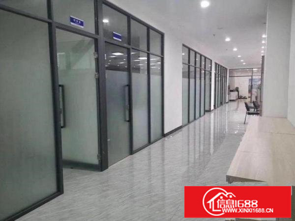 横岗四联厂房分租一楼800平方，办公室精美装修水电齐全