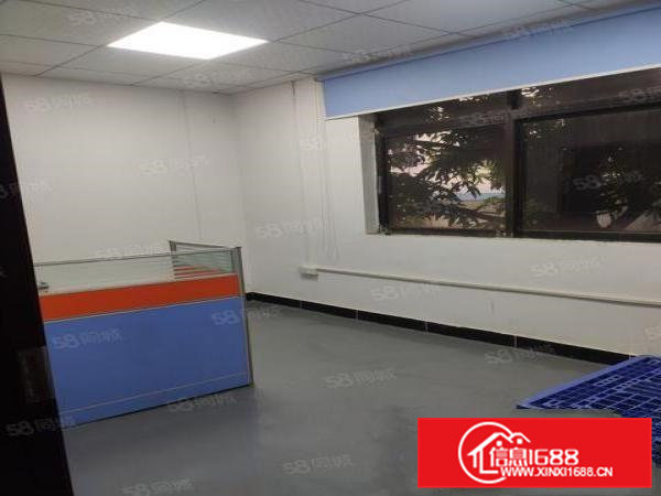 凤岗油甘埔新出楼上250平带地坪漆，办公室