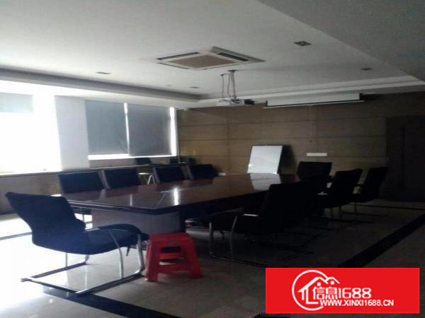 龙岗南联新出无尘车间1200平厂房出租