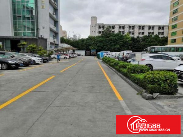 出租宝安石岩物流园楼上650平方标准厂房出租