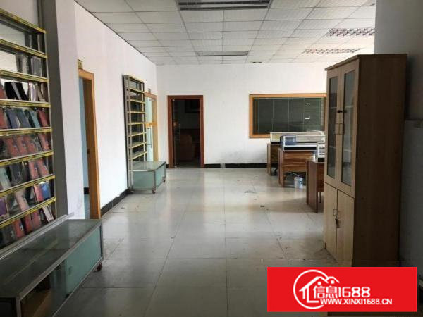 黄江北岸一楼1000平精装可分租