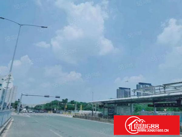 观澜松元大布头轻轨站旁新出楼上精装修办公厂房800平，格局正