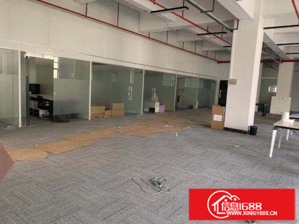 大朗杨涌工业区花园式厂房三楼910平出租水电办公室齐全