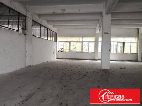 横岗永湖地铁口新出280平方一楼仓库