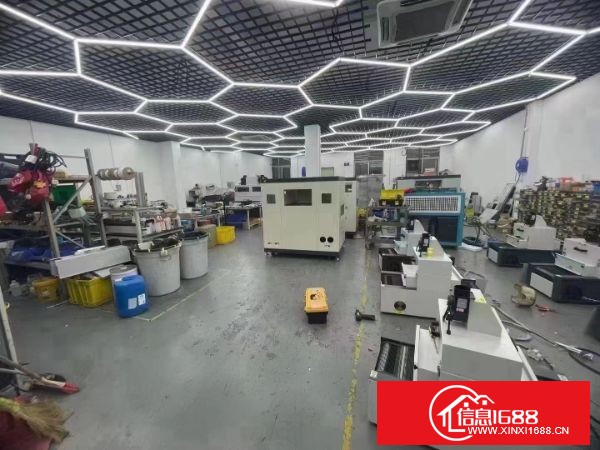 东莞长安宵边一楼靠近深圳 一楼420平，装修齐全