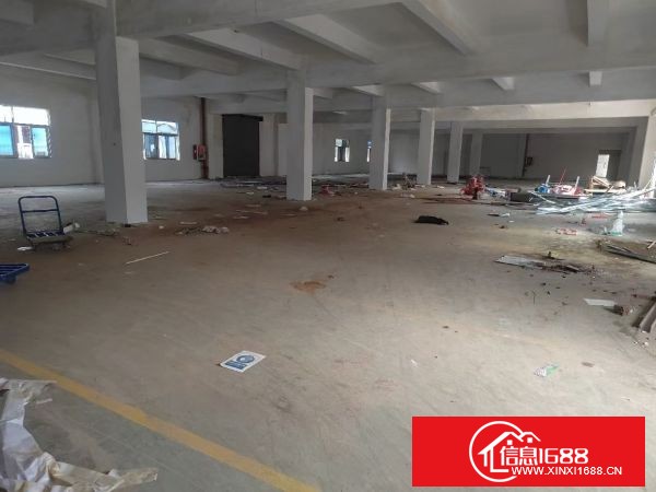 龙岗宝龙独院厂房加宿舍5930平方，主干道第一排， 园区形象好，空地大