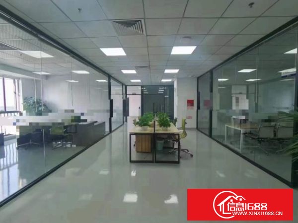 观澜地铁口原房东全新装修一整层1600平，带前台办公室、车间、仓库，现成无尘车间，环境优美