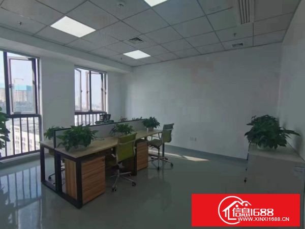 观澜地铁口原房东全新装修一整层1600平，带前台办公室、车间、仓库，现成无尘车间，环境优美
