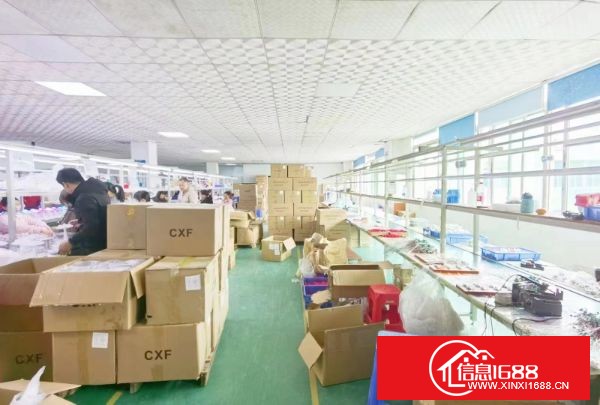 沙井107黄埔：3楼整层1200平方，带现成办公室装修，全层车间吊顶，原电子行业