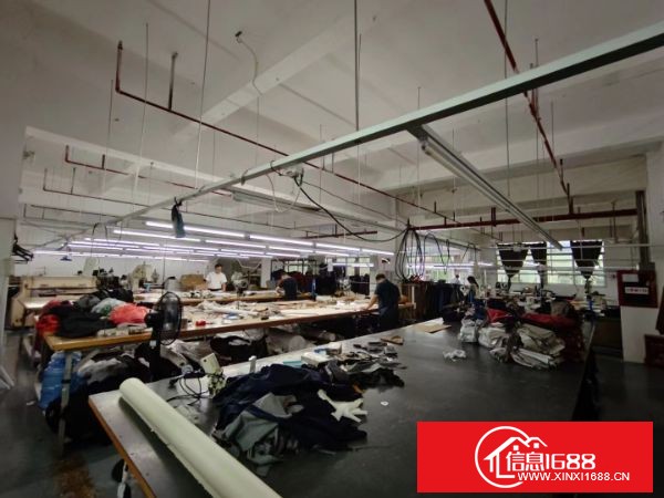 布吉丹竹头工业园新空出楼上1200平方厂房出租，交通方便，生活配套设施齐全，原房东直租