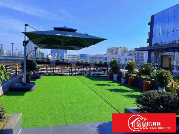 龙华油松小独栋290平办公室出租，坐拥上下两层，一层2隔间，二层2+1格局，精装交付