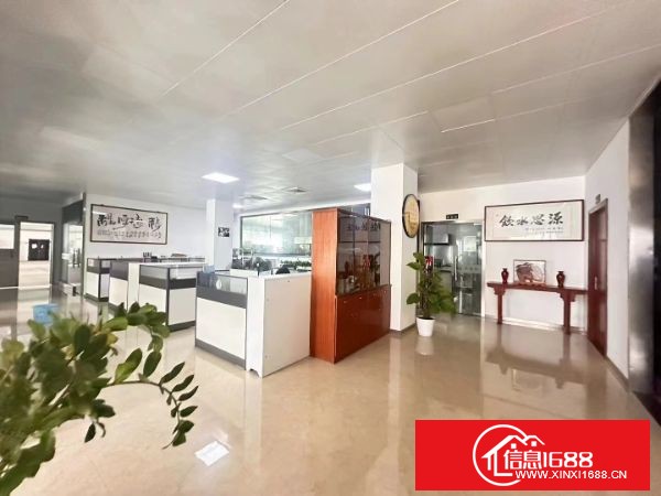 龙华新区观澜大水坑   独栋厂房1-2层2800平方，二楼豪华装修