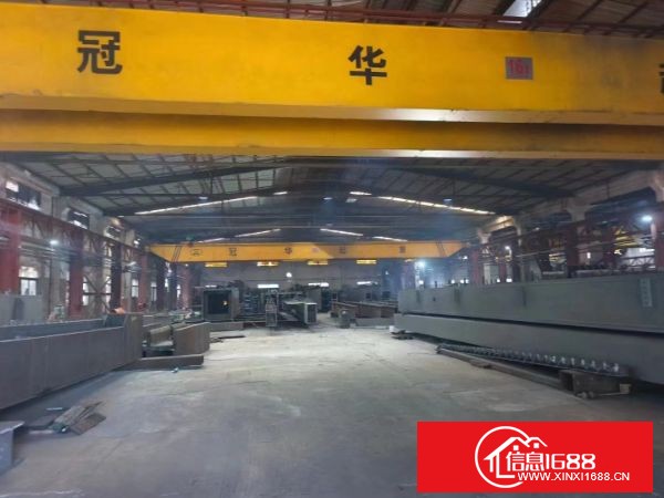 东莞大岭山大岭村 7月底待新空出钢构9000平方，砖墙到顶，滴水8米，中间无柱子，花园式园区，大小面积分租