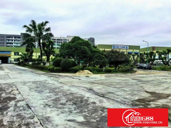 东莞大岭山大岭村 7月底待新空出钢构9000平方，砖墙到顶，滴水8米，中间无柱子，花园式园区，大小面积分租