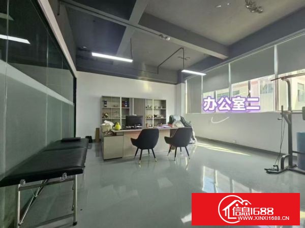 福永原房东新出1500平厂房，大气前台，多间办公室，现成水电，独立卫生间，搬进来就能生产