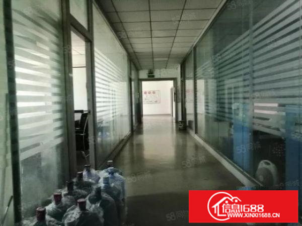 观澜福民新出楼上1100平方带精装厂房出租