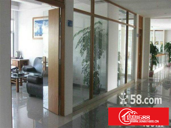 龙胜地铁口新出一楼400平适合办公仓库展厅配送