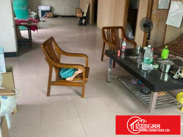 私人楼、大马路边、一栋四层、二三楼招租