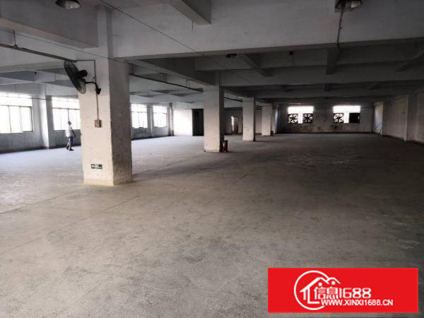 石排原房东厂房二楼800平方米出租，水电齐全