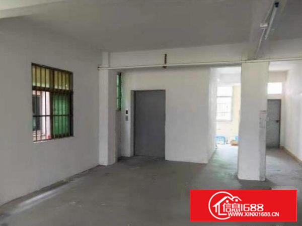 石排横山新出楼上300平方标准厂房招租，现成流水线办公室