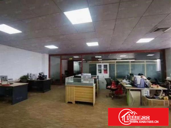 横沥张坑原房东楼上整层1350平厂房出租带吊机