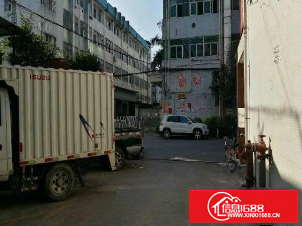 龙岗区坂田新出二楼标准厂房900平方出租