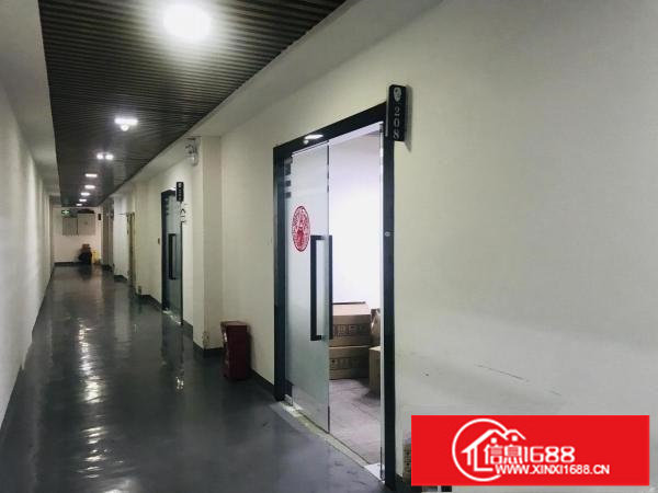 坂田新出150平方厂房办公场地带装修