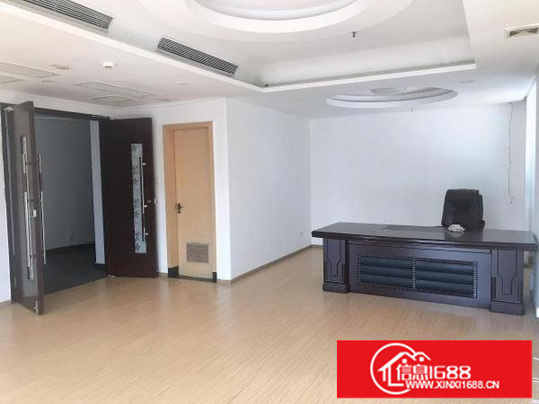 横岗六约工业区全新标准厂房仓库写字楼12000平方出租。