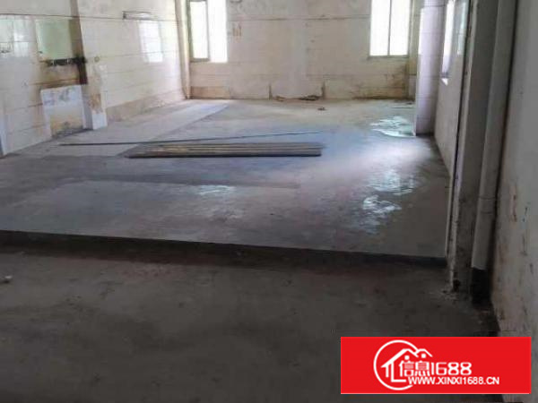 业主直租龙华厂房低价出租，水电齐全交通便利无行业限制