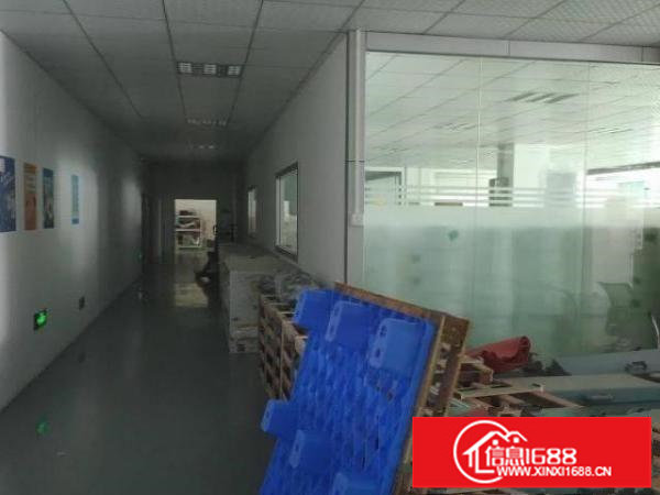 观澜新田楼上2200平方带装修的标准厂房出租