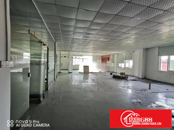 三中楼上厂房1600平米招租水电线路现成