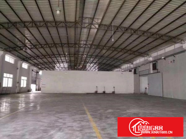 独院钢构厂房5000平方出租，有现成办公室，宿舍！