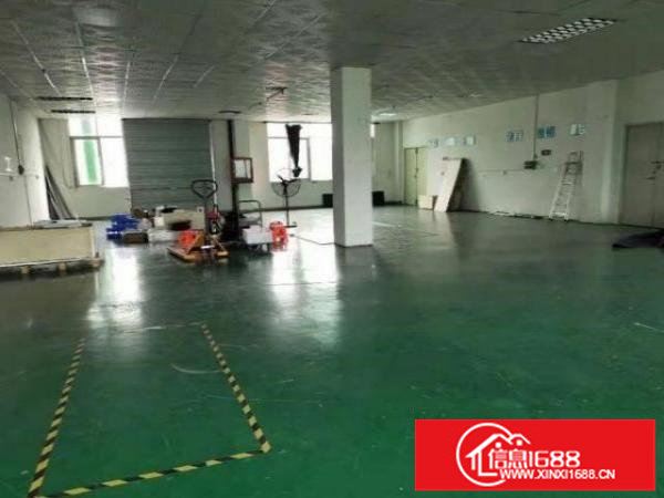 新光村一楼精装修700平方厂房出租，无转让费