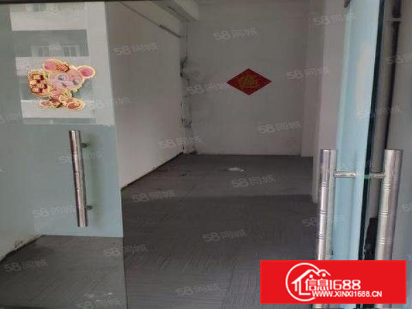 三中新出孵化器简装办公室，50平100平200平价格实惠