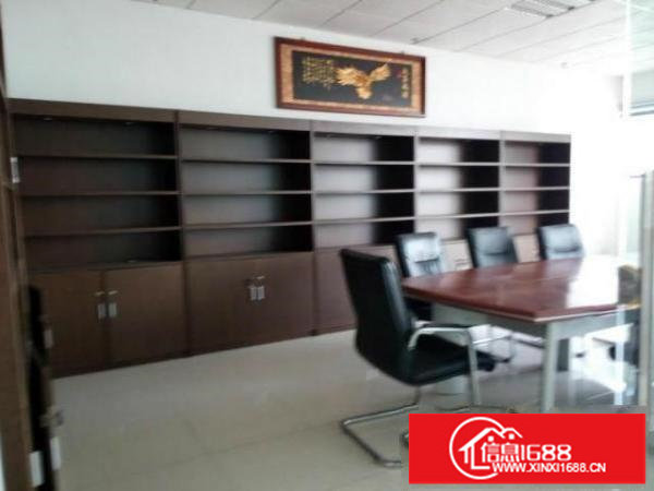 联建新出4楼920平方带装修免转让费低价招租