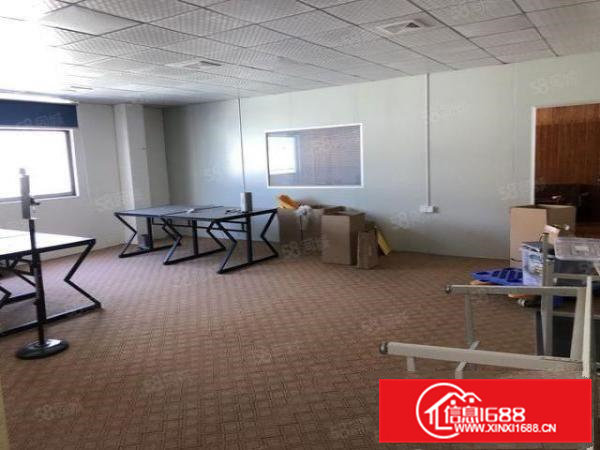 黄江镇出租豪华装修厂房楼上800平方，水电齐全工业用地