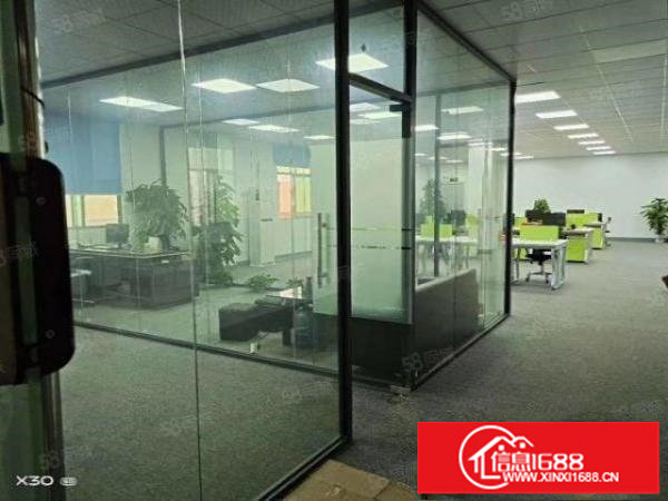 平湖华南城1000平小独院厂房