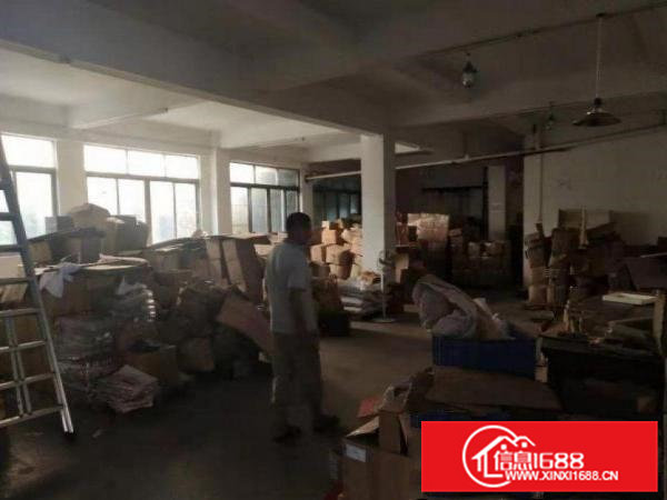 鸡啼岗独门独院一楼空出430平招租水电齐全带办公室